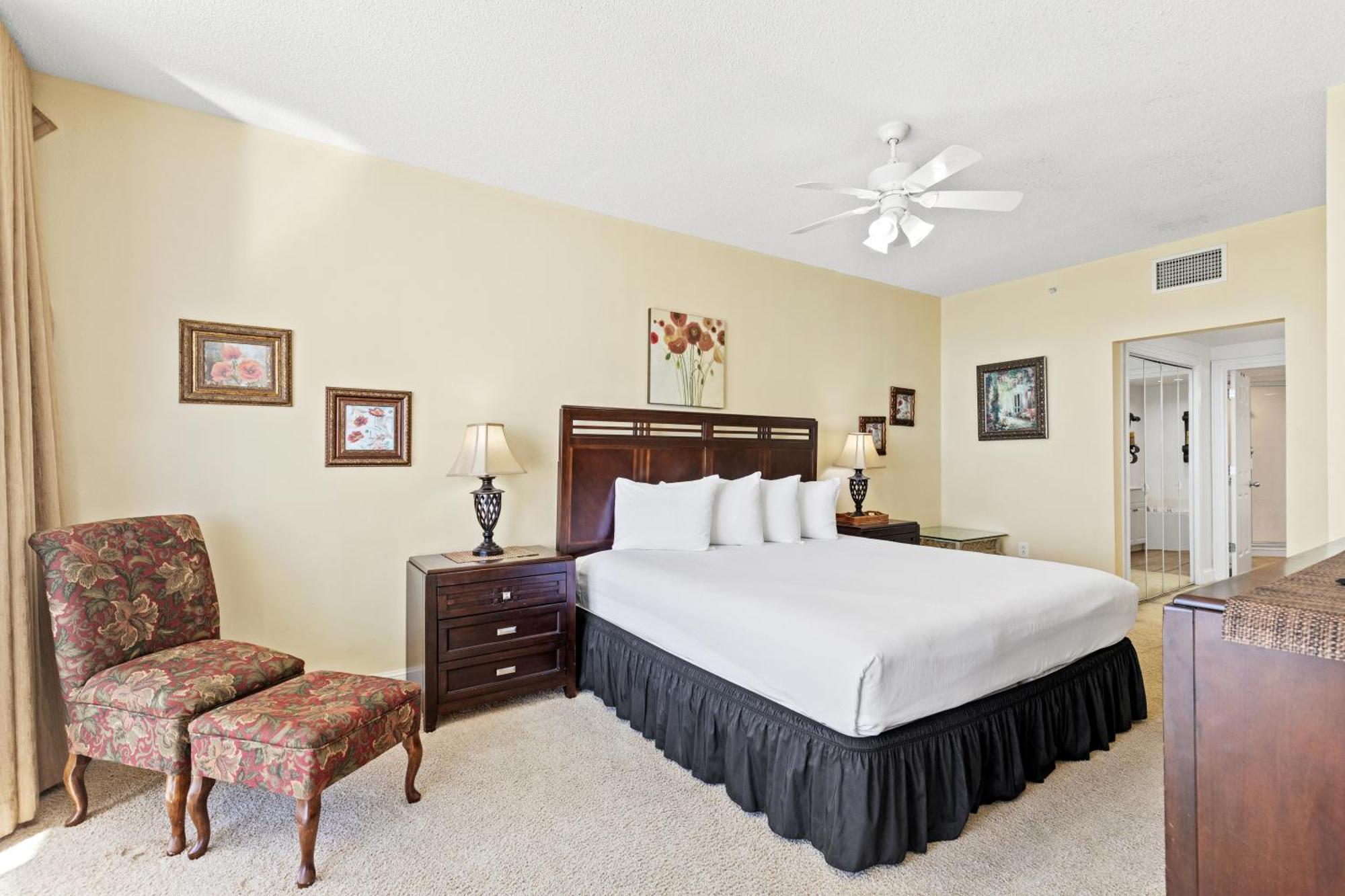 Official Majestic Beach Resort - Over 60 Units - All Ocean Front, Panama City Beach, Fl Bagian luar foto