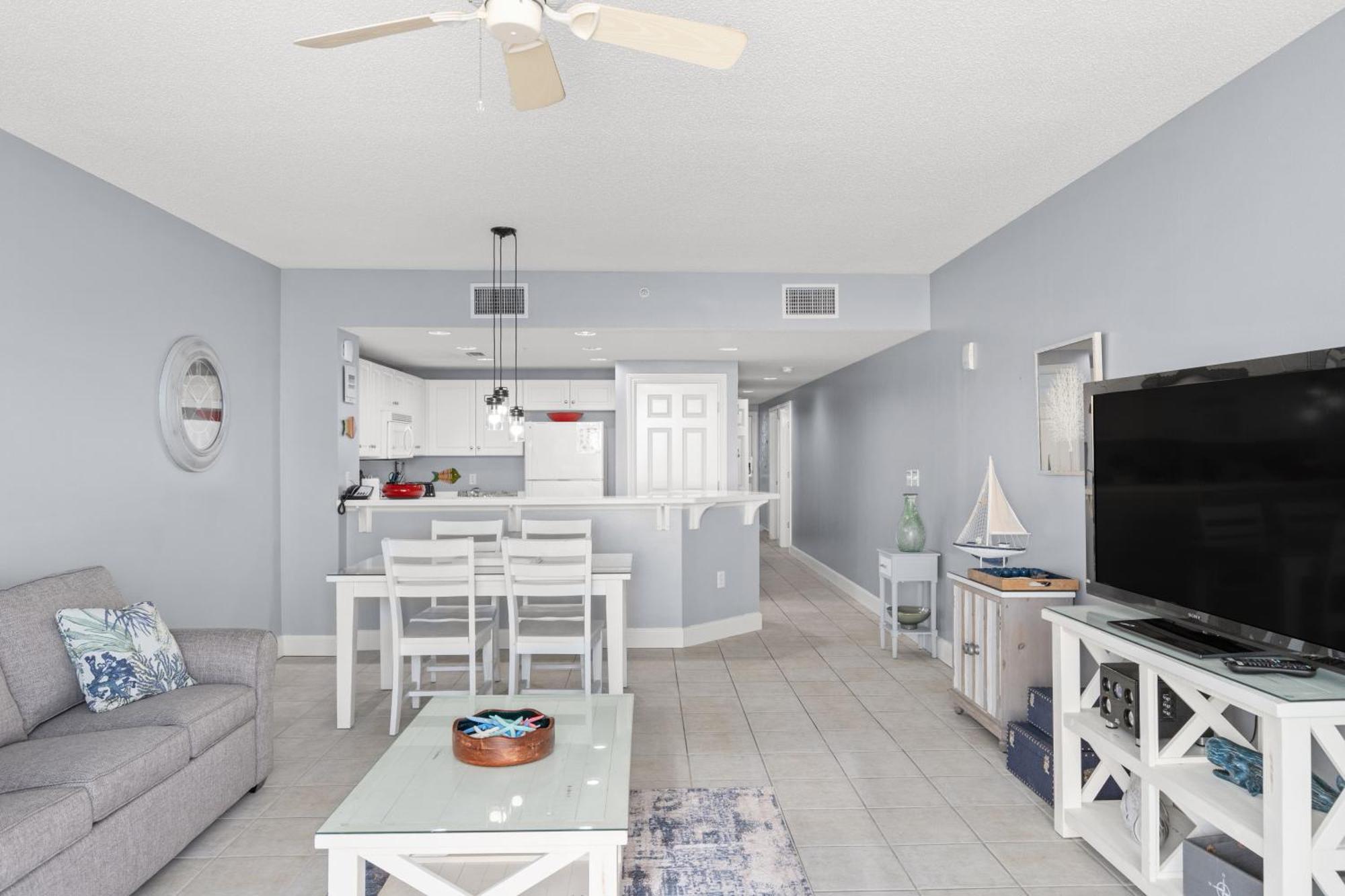 Official Majestic Beach Resort - Over 60 Units - All Ocean Front, Panama City Beach, Fl Ruang foto
